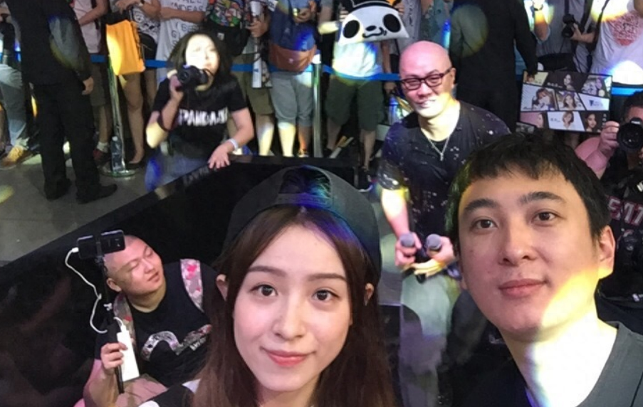 私生活混乱?这一次,再多的名和利都救不了王思聪