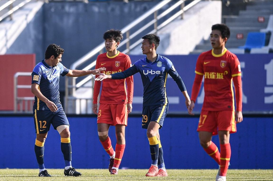 中超|中超3年6队解散大爆发，2大冠军全退赛，42队倒下，远离职业足坛