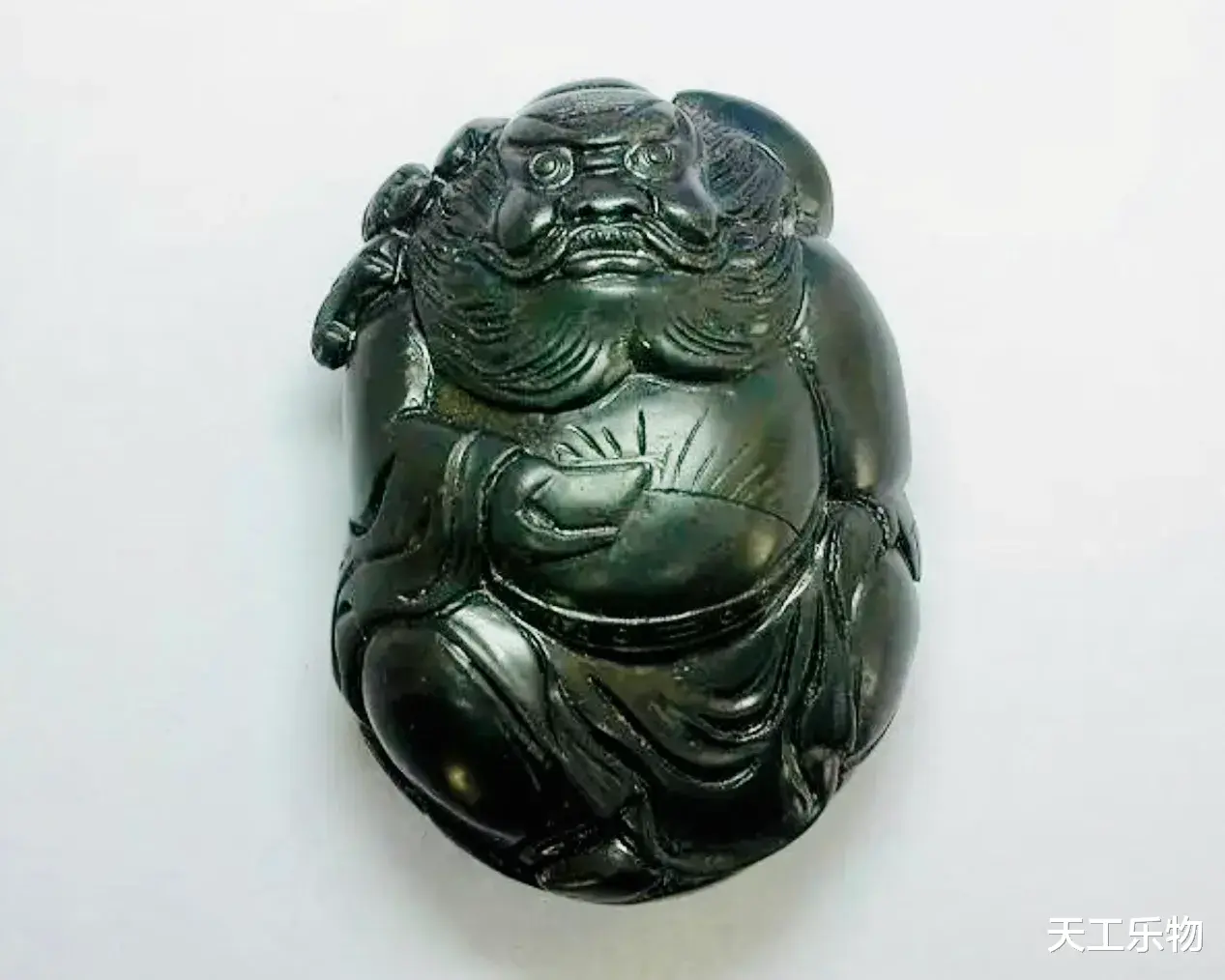 |形似神不似！盘点那些与和田玉相似，却无法相比的八种玉石！