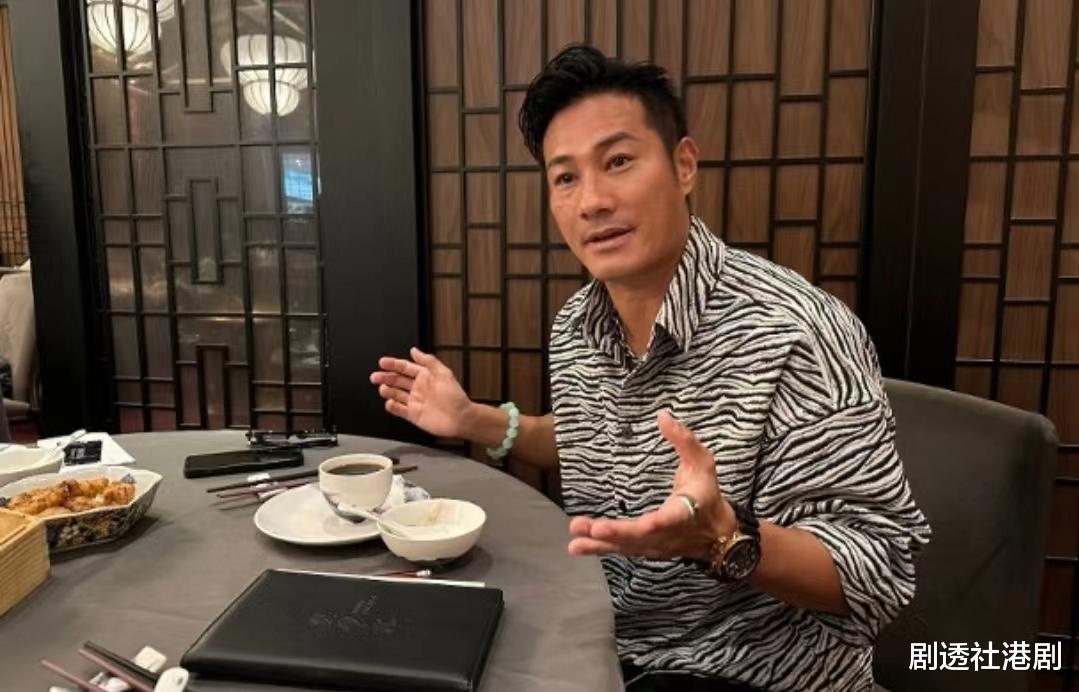 还有心理阴影!港男星去年遇袭后仍有余悸,被砍到脸皮脱落险丧命