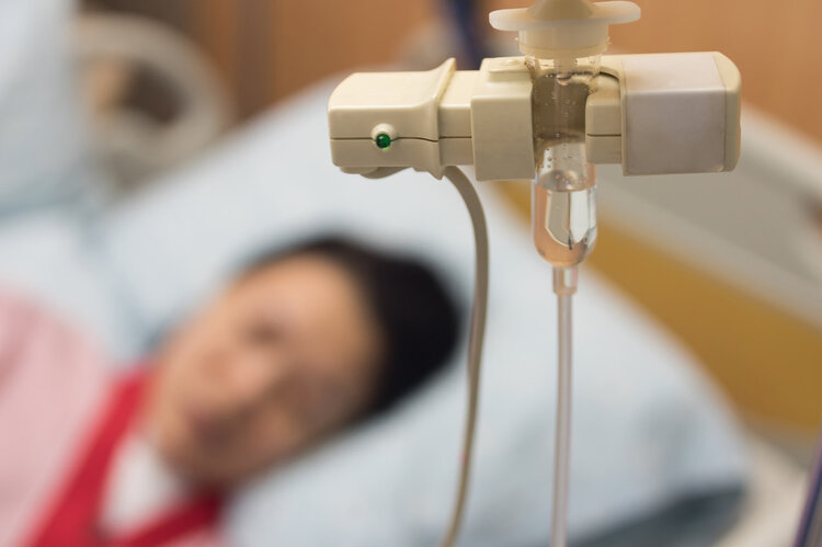 输液|小时候经常打的“屁股针”，见效快又便宜，为啥现在几乎不见了？