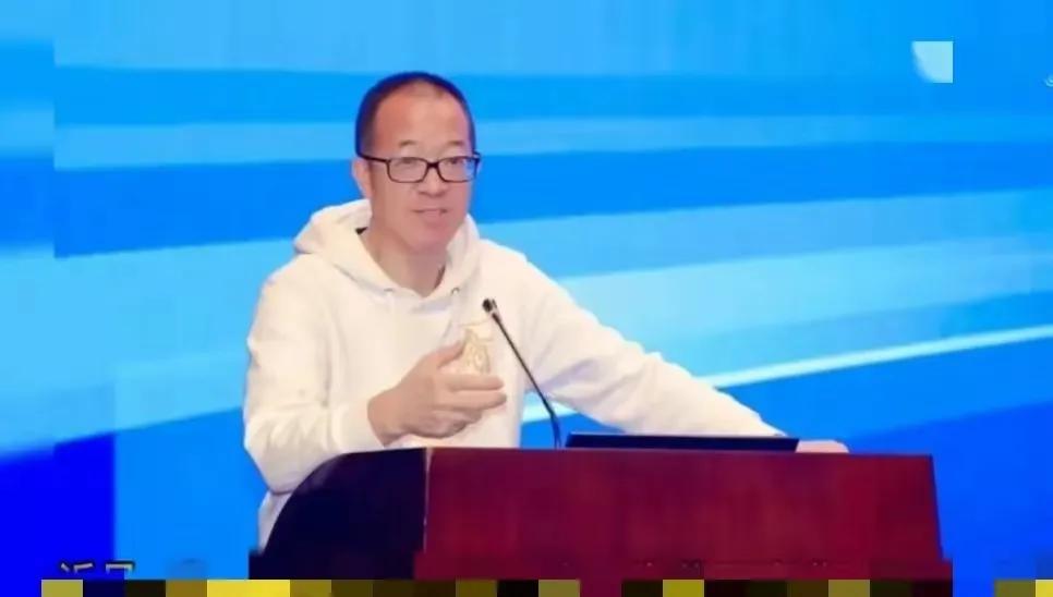 狂飙|俞敏洪直言不喜欢《狂飙》,人民日报也点名批评!观众看法出奇一致