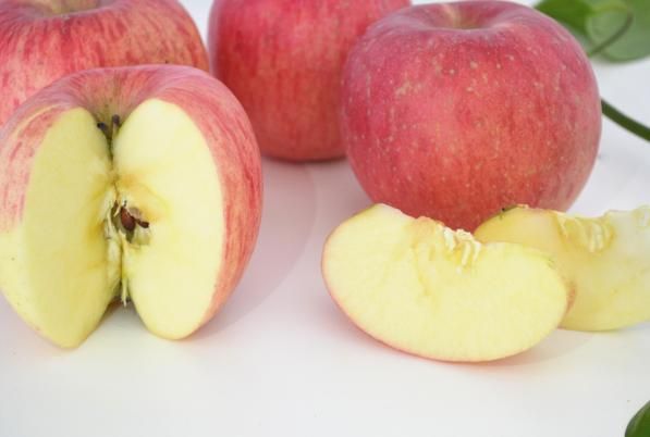 温阳|苹果是胃病的“催化剂”？医生：保护胃部，这8种水果不妨多吃些