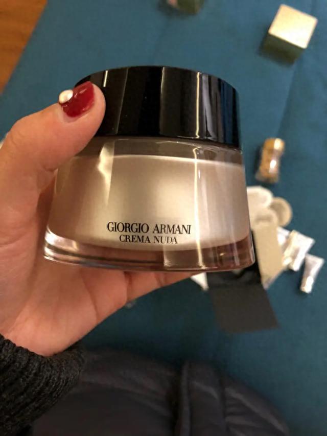 这3款超美白素颜隔离霜，提亮肤色打造自然肤感，好用又省力！