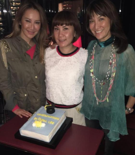 李玟的坚强守护家人，提前立好遗嘱！二姐称那些人会有报应