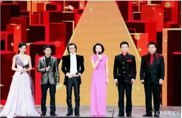 春晚|杨丽萍怀念上届龙年春晚，这一年没了赵本山，春晚迎来巨大变革