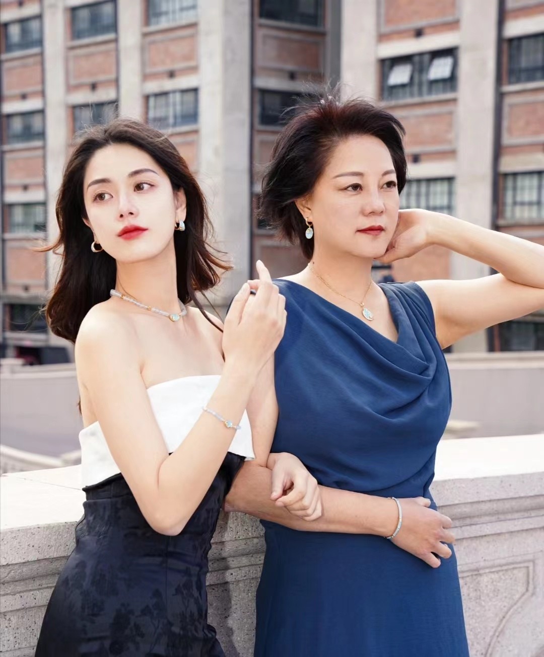 发型 适合50岁女人的发型！清新时尚又有活力，端庄大气又显发量