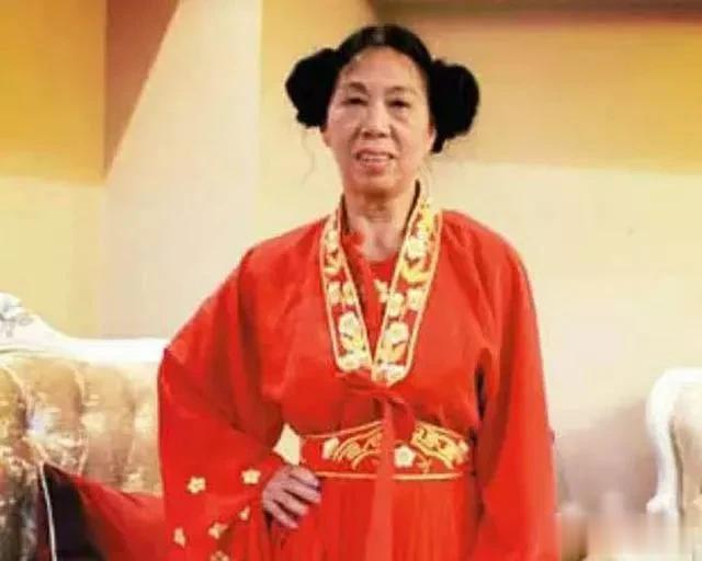 张美娥|无颜值无学历，61岁农妇蝶变周星驰的御用丑角，两部戏赚足两套房