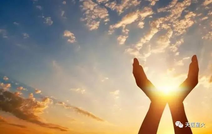 脑梗|每天20下，人体“回春穴”每天坚持20下，防脑梗、助阳气！