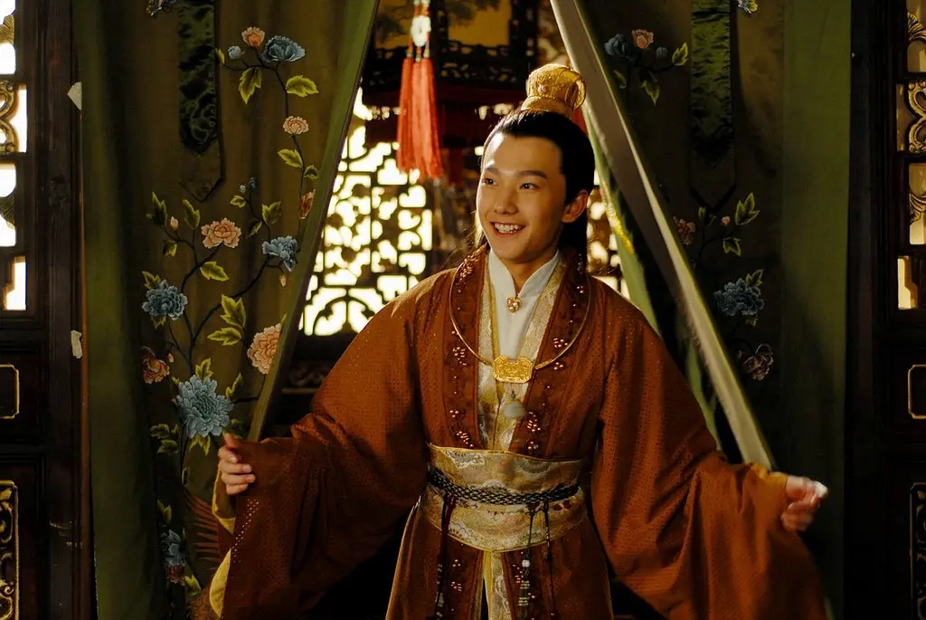 帅哥|《新红楼梦》13年前后对比，主演都糊了，丫鬟小厮摇身一变成顶流