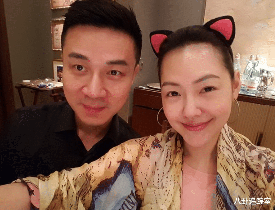 邓紫棋|小S当众与男人亲密,曝受威胁私生子进门,二女儿血缘遭疑