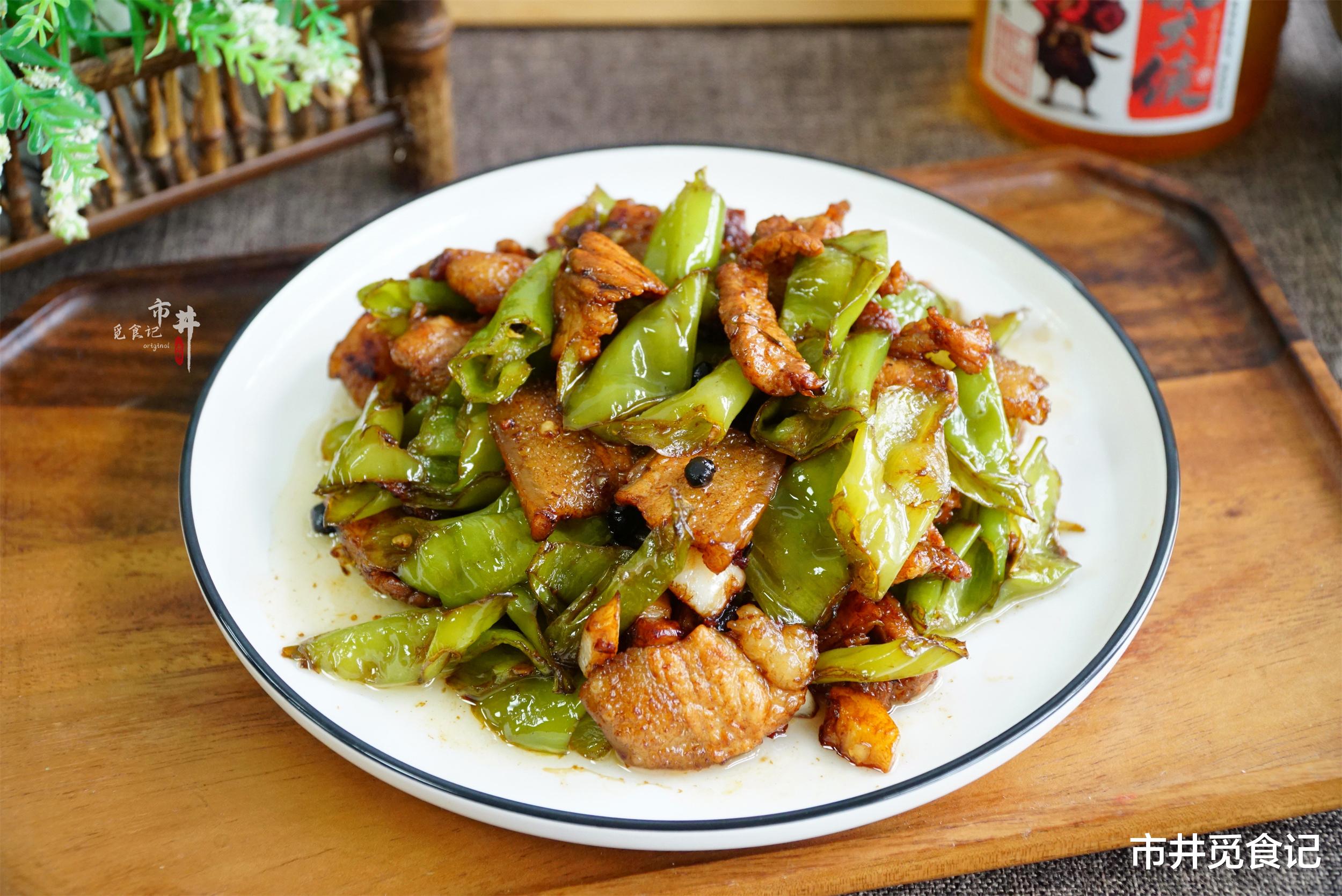 辣椒|家里有辣椒的，一定要试试这做法，香辣开胃，不怕天热没胃口了