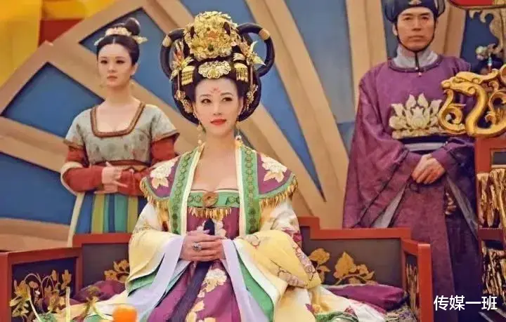 周海媚家世背景曝光!有4姐弟,贵族出身的父亲6年前去世伤透她心