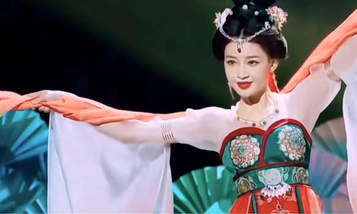 孙怡|离开董子健10个月,才懂孙怡的“幸福有点难”,有多难?