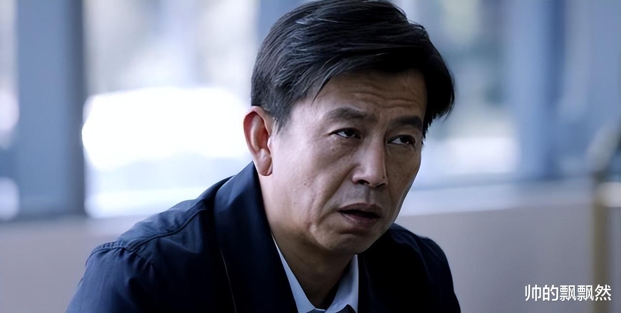 她命真好,二婚带女嫁著名演员,38岁生小女儿,一家四口其乐融融