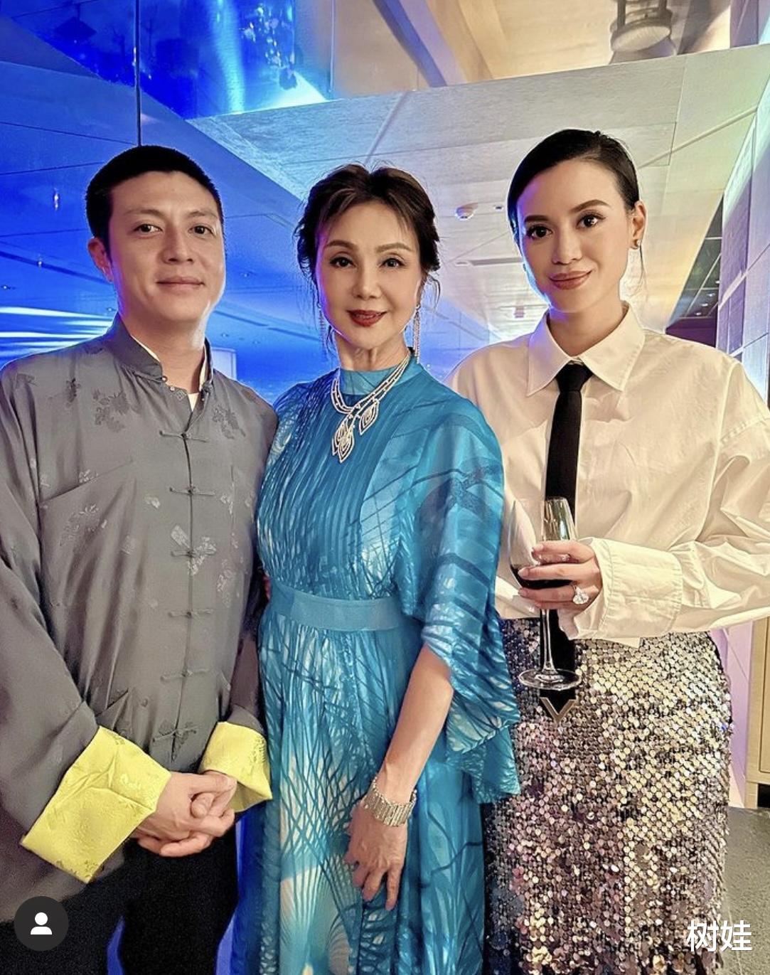 谢玲玲携子女现身酒店开业礼，42岁长子罕露脸，帅气不减至今未婚