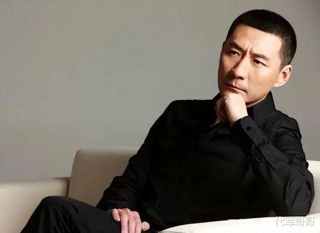 原来她已去世11年了，生前饱受癌症折磨选择离婚，如今前夫带女儿再婚