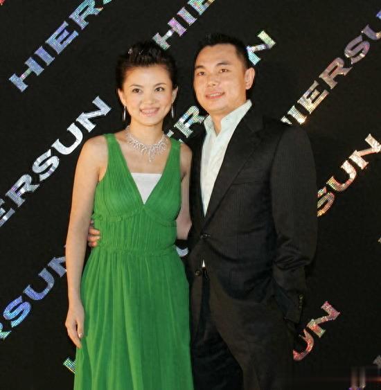 据传李湘身家高达五千亿?细看她资产来源,一切又都在情理之中