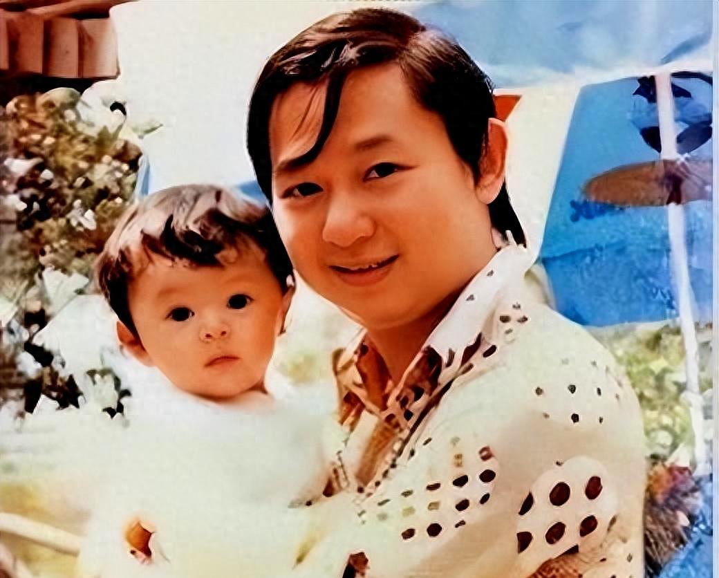 突传死讯:前香港保安局局长睡梦中离世,独子还是TVB知名男星