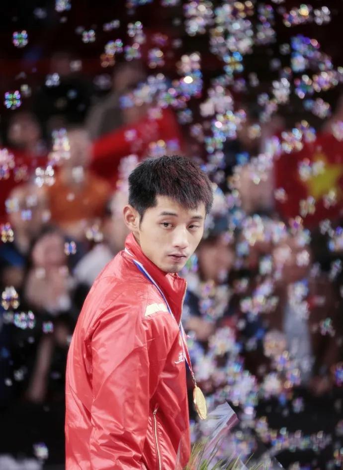 张继科|张继科的这24张旧照片，就是他一路堕落的最佳见证