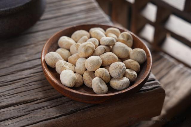 中成药|阳了之后总是吐白粘痰,分享一剂化痰中成药,痰去人安