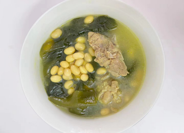 美食教程|八月，不管有钱没钱，常给家人喝这汤，营养全面，不懂吃可惜了