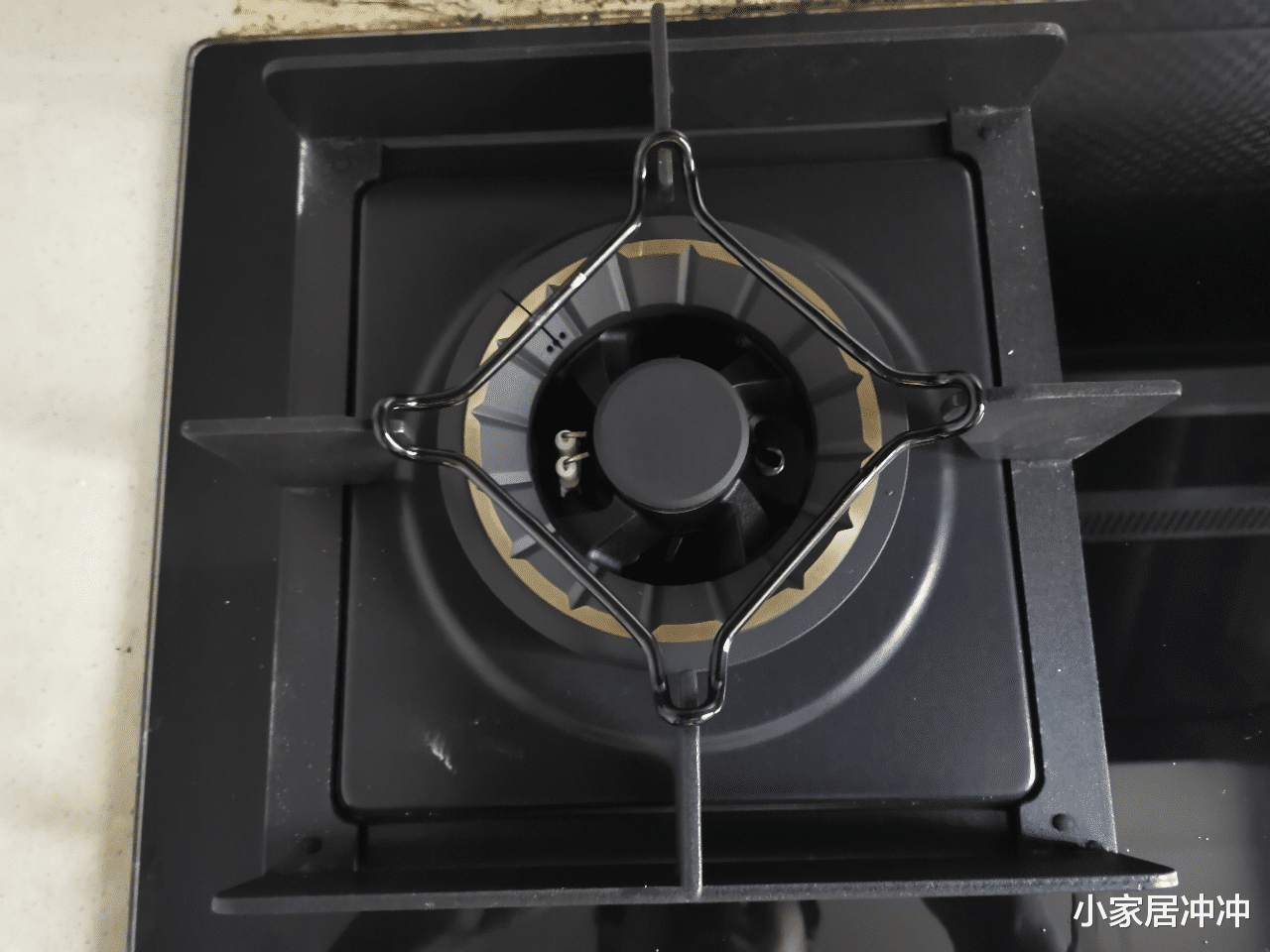 燃气灶是不是越贵越好?我家换了3台燃气灶,终于搞明白了