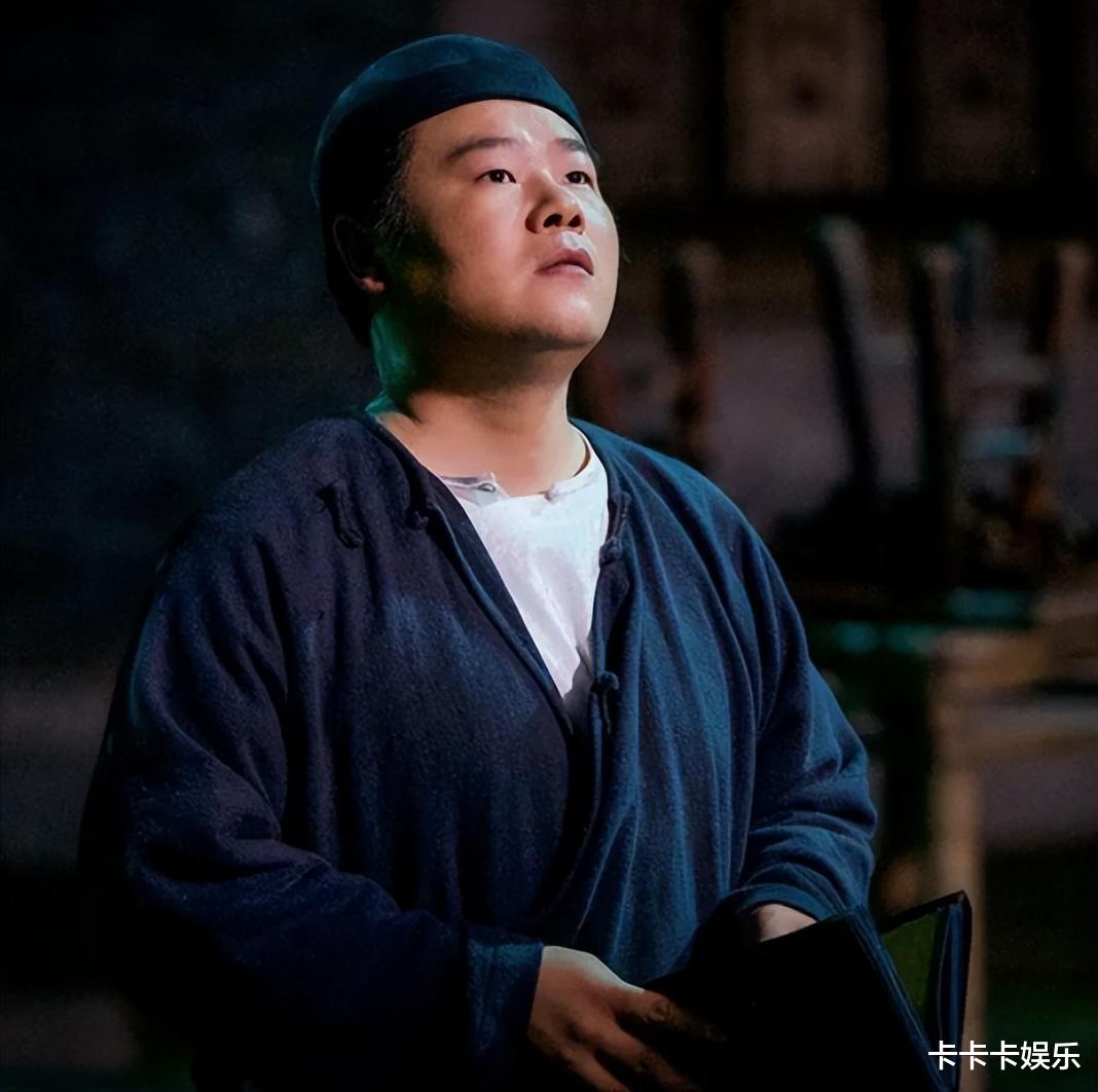 再看德云社和岳云鹏现状,才明白曹云金当年离开,并不全是为了钱