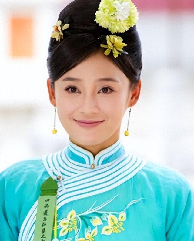 嘴唇厚、小鸡嘴，地包天，这8位女星看似貌美如花，实则奇怪