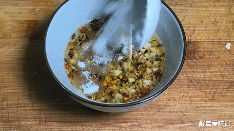 |天热没胃口可以试试这道大杂拌,粉丝,韭菜,鸡蛋,黄瓜,爽口