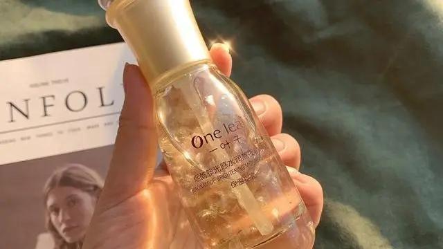 这些精华液修复能力强为皮肤筑起一道保护墙,让肌肤重现自然光彩