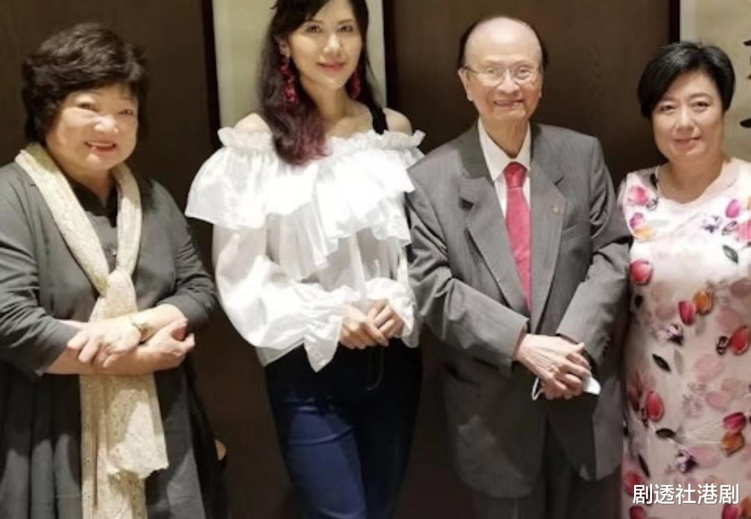 宁缺毋滥！前港姐年近60仍不婚，近况曝光越活越年轻享受单身生活