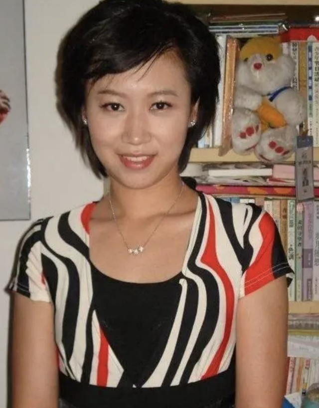 主持人魏笑:新婚24小时离世,丈夫至今未娶,父亲仍在以泪洗面