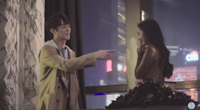 杨幂|?杨幂许凯情人节海报曝光,甜蜜合影置身花海似官宣