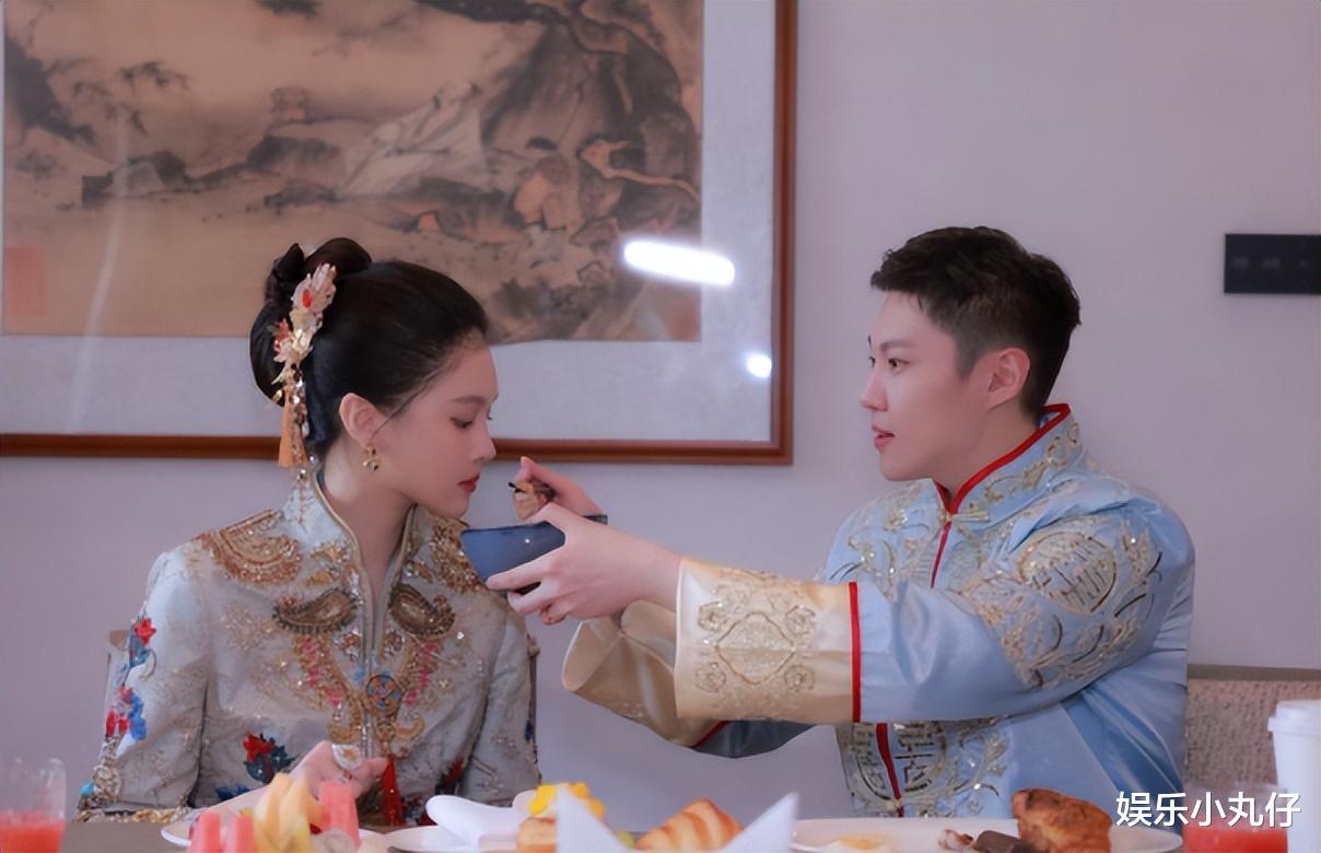 变形金刚7|球球曝光答谢宴！赵本山娇妻带百万首饰喂食女婿，男方被嘲吃软饭