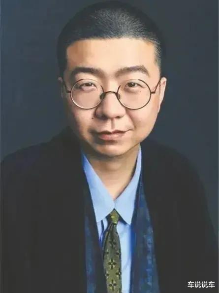 |这小子倒台纯属自己作的！社会能包容辱军吗？