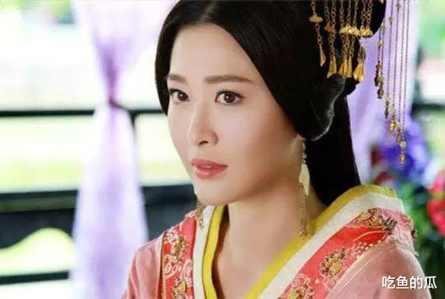 公开离婚消息!出轨剧组里女演员,被骂惨了!