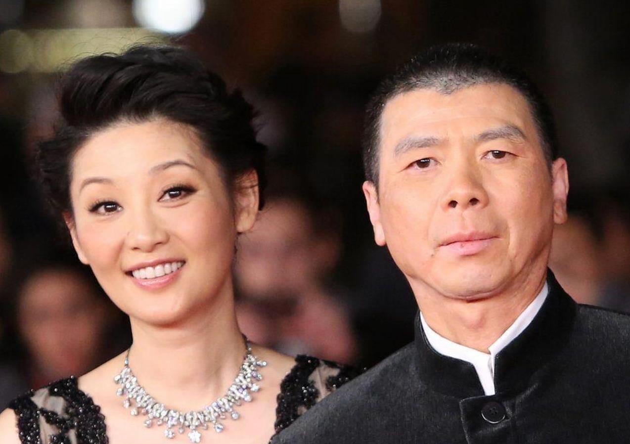 冯小刚又爆一大瓜,妻子徐帆收养的女儿,竟是他的“私生女”