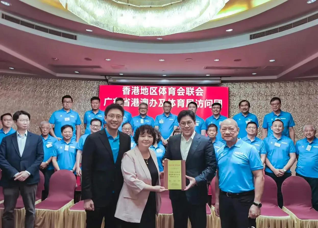 曝吴敏霞难嫁霍启山原因:男方没追,没人做媒,霍震霆没递橄榄枝