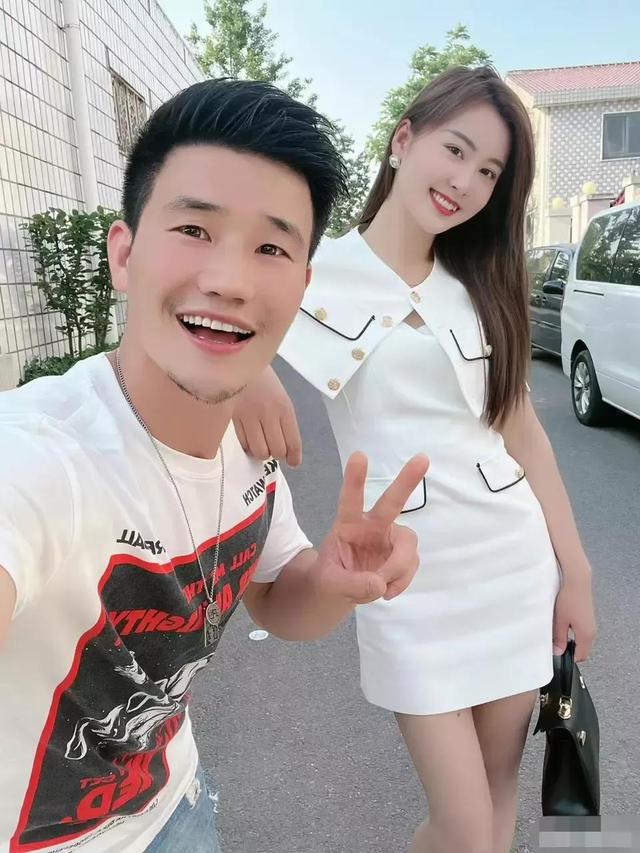 谢孟伟|又一个“马蓉”？嘎子谢孟伟娇妻疑似劈腿健身教练，已转移财产！