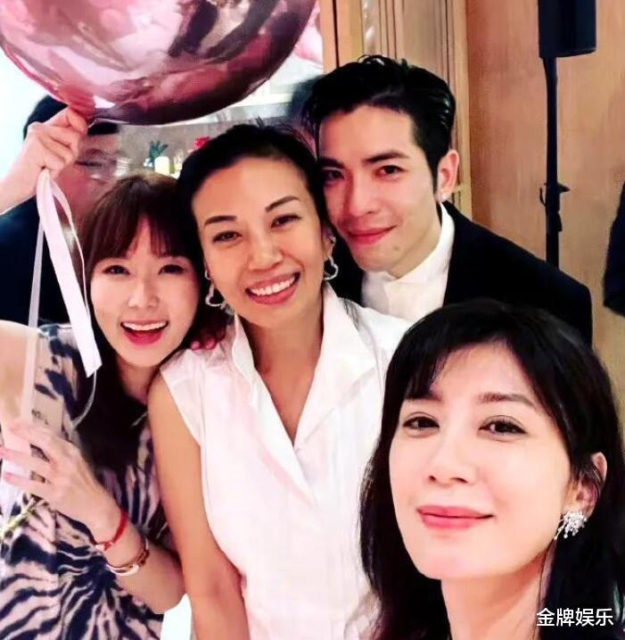 萧敬腾的老婆50岁高龄无法生育！女性网友的评论恶意太大