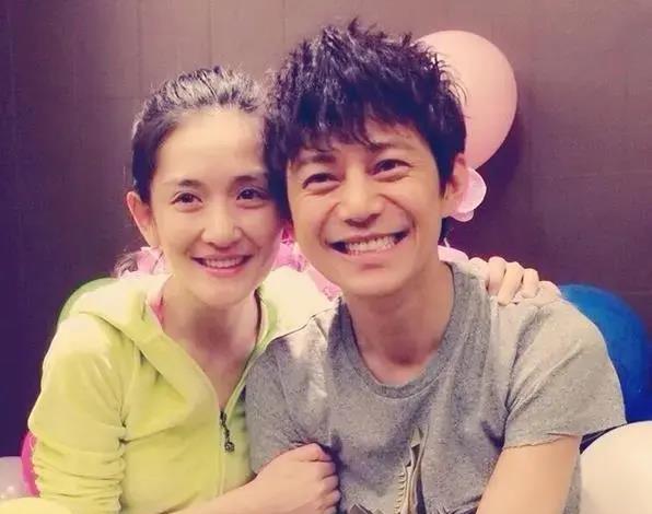 何炅|娱乐圈的世态炎凉,在何炅身上体现得淋漓尽致