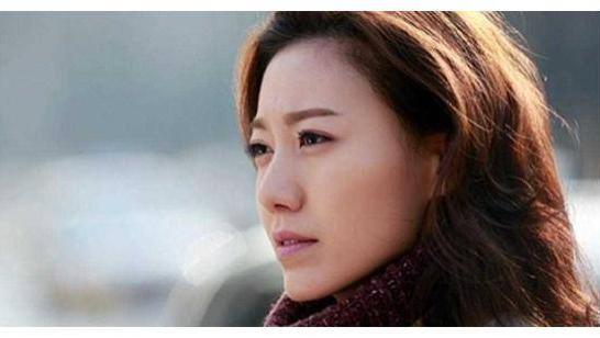 她是娱乐圈“最干净”女艺人，出道25年零绯闻