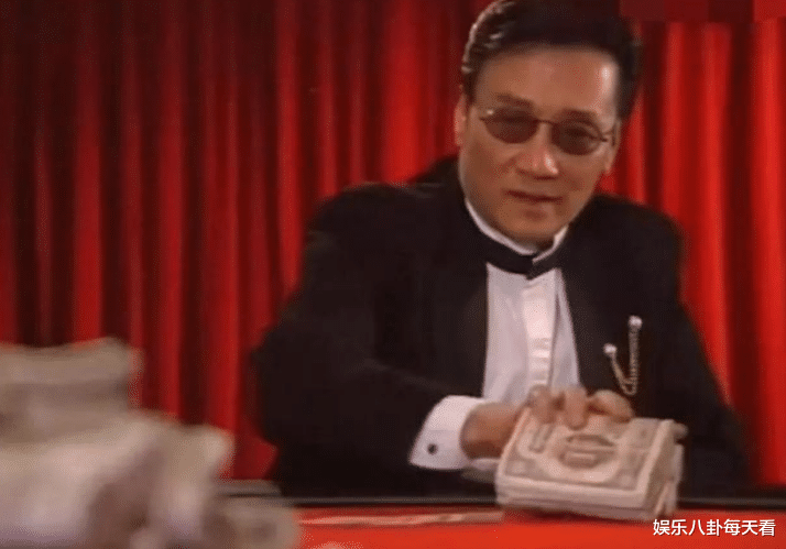 谢霆锋缴税20%退加拿大籍，却再遭质疑为了捞金，如今背后的真相曝光