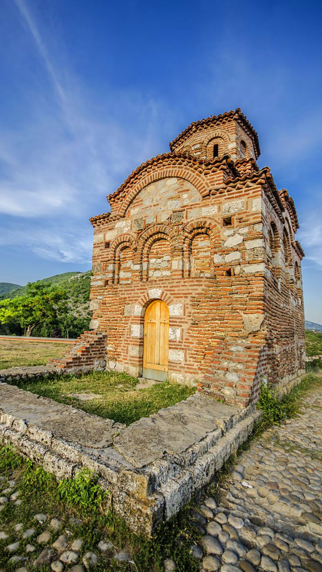 尼什|塞尔维亚第3大城市尼什2日游攻略，君士坦丁大帝出生地