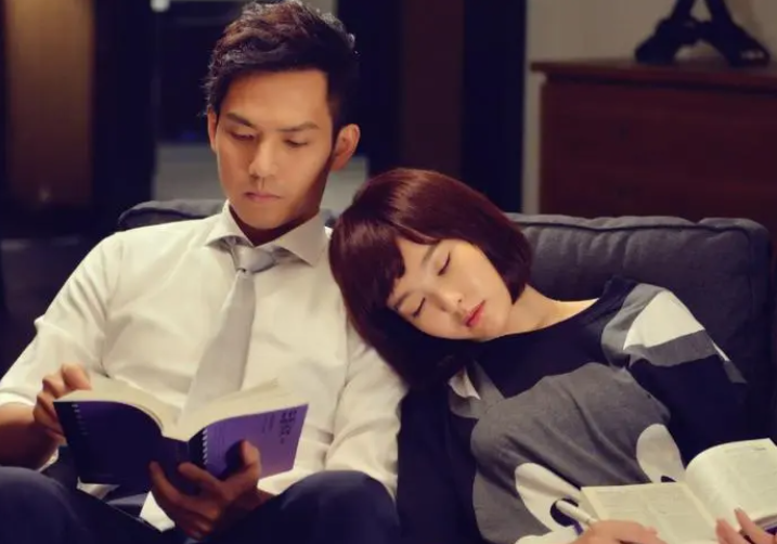 才播5集,拿下评分9.6,这是开年第一部值得我熬夜追不停的黑马剧