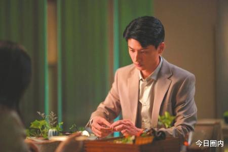 请叫我总监|《请叫我总监》：探寻现代女性职场生存之路
