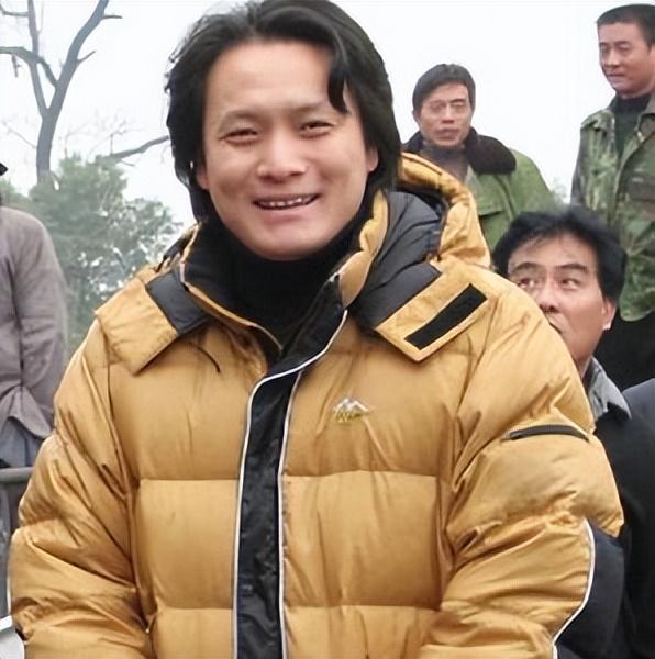 演员岳丽娜：19岁与导演裸婚连生3胎，如今丈夫用7部剧将她捧红