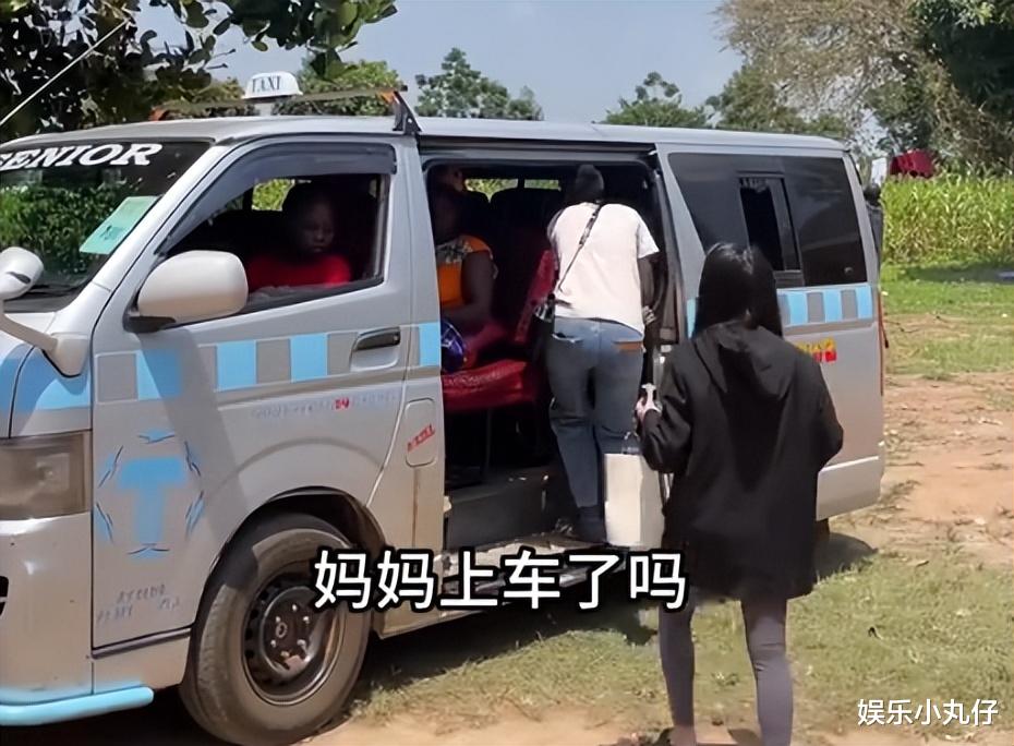 rose为母庆60大寿,带娘家回中国要泡汤,聊天记录曝光回国是剧本