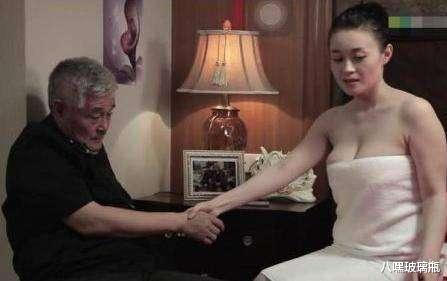 晚节不保?赵本山被曝与公司女艺人私生活:网传绯闻都是真实的